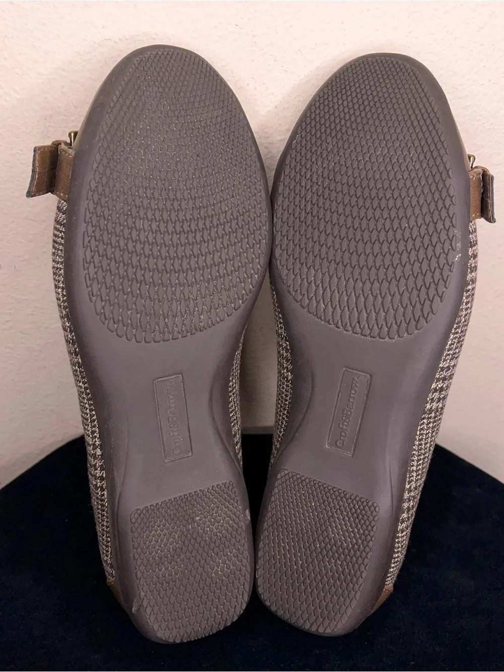 Size 7 Womens Croft And Barrow Ortholite Flats Tweed Tan Brown Buckle Academia
